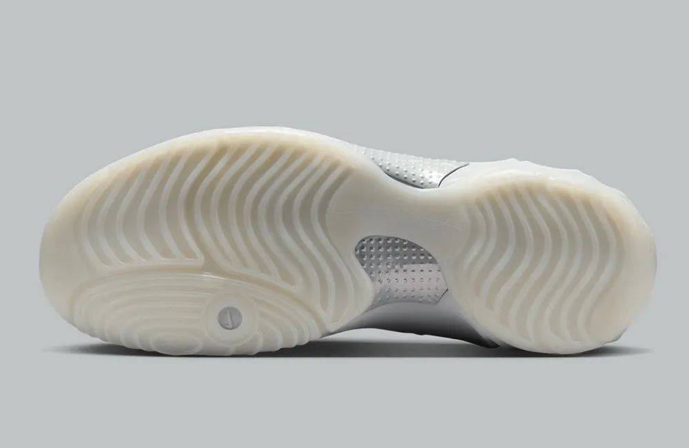 吸睛度拉滿<strong></p>
<p>吸風(fēng)罩</strong>！Nike 「風(fēng)拖」又有新配色！:吸風(fēng)罩